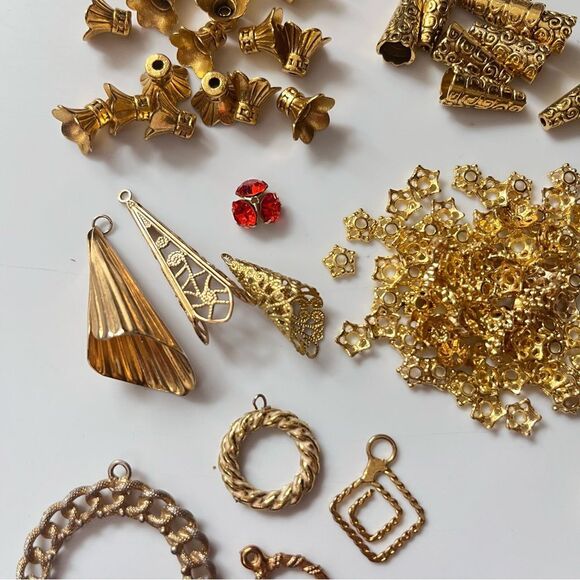 Gold Metal Jewelry Making Supplies Lot - Picture 8 of 8